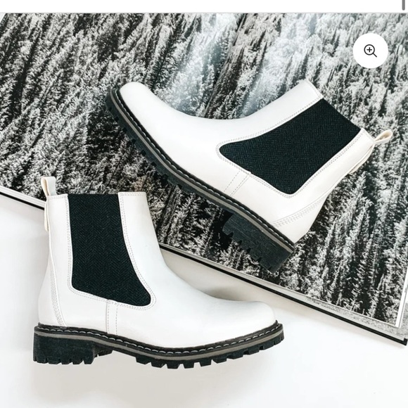 NWOT CORKY'S | TO BE HONEST SLIP ON BOOTIES IN WHITE SIZE 10 - Picture 1 of 8